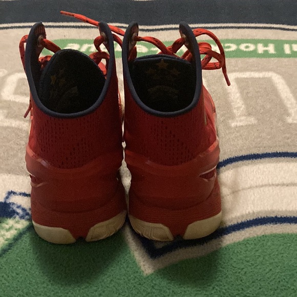 Size 10 us men red CURRY 2 FLOOR GENERAL high tops - Picture 5 of 6